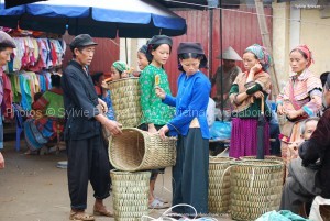 visite  marché de Xi Man nord vietnam 