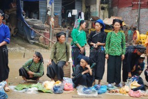 marché de Xi Man   vietnam  ethnies H'mongs 