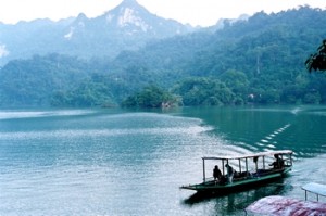 voyage sur mesure en famille au  Vietnam lac babé