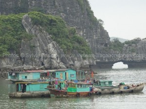 pêcheurs sur ile de Cat Ba