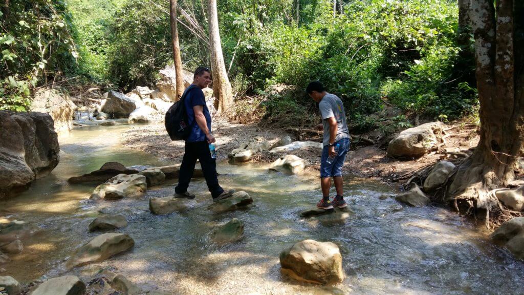 Trek des 100 cascades Laos